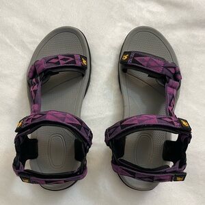 Camel Crown Waterproof Hiking Sandals